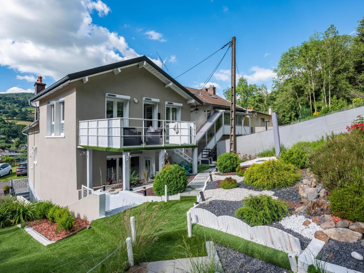 Stunning 4-Bed House In La Bourboule Βίλα Εξωτερικό φωτογραφία
